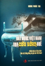 Đất nước Việt Nam qua Cửu Đỉnh Huế, cuốn sách công phu và cuốn hút